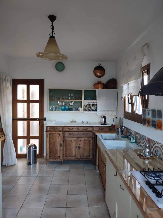 Aletraki -Off-Grid Retreat Above Heraklion, Peaceful Views Арханес Екстериор снимка