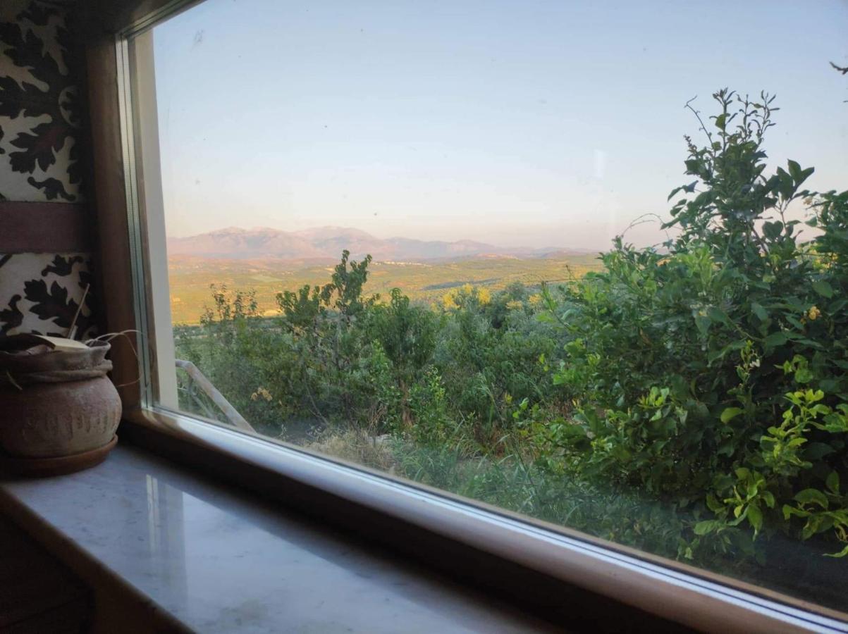 Aletraki -Off-Grid Retreat Above Heraklion, Peaceful Views Арханес Екстериор снимка